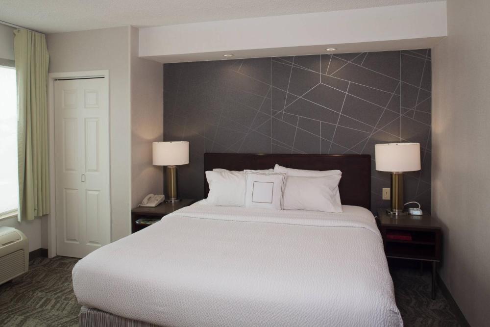 King Suite interior